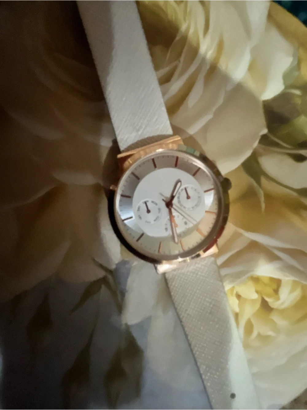 White Leather Strap Watch - Women's Classic
